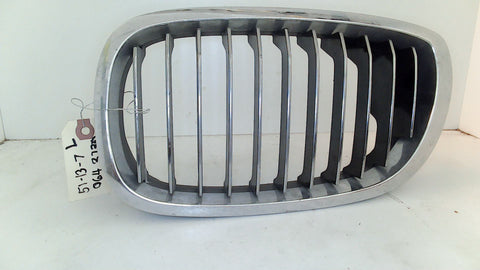 BMW 328i 330i E46 01-05 Left Grille 51137064318 (USED)