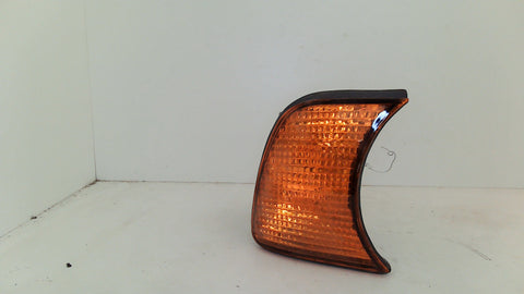 BMW 525i 530i 535i 540i M% E34 Right Front Turn Light 61131384034 (NEW)