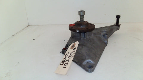 Mercedes OM103 Fan Clutch Bearing Bracket 1032001728 (USED)