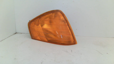 Mercedes W129 SL500 SL600 SL320 90-94 Right Front Turn Light 1298260343 (USED)