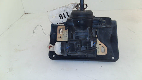Mercedes W210 96-98 E320 E430 E300 wo/eye w/key #110 Trunk Latch (USED)