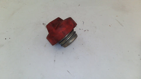 Volvo 78-00 Fuel Tank Cap 9475962 (USED)
