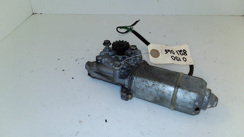 Mercedes Front Window Motor 0130821065 (USED)