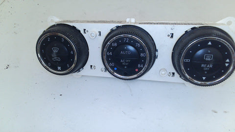 Mercedes ML320 ML430 W163 98-02 A/C Control Module 1638202889 (USED)
