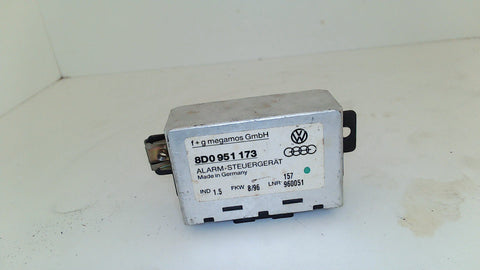 Volkswagen Central Locking Module 8D0951173 (USED)